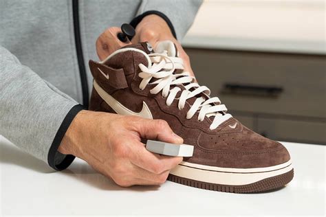 hoe krijg je stoffen nike schoon|schoenen schoonmaken nike.